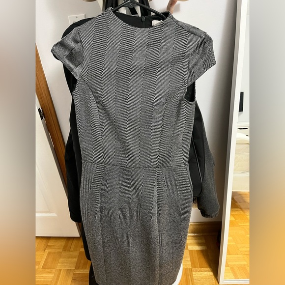 H&M Grey Patterned Midi Work Dress, Size XS - Picture 3 of 4